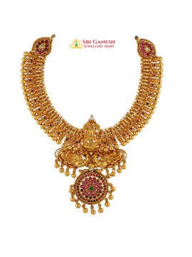 Aastha Short Necklace