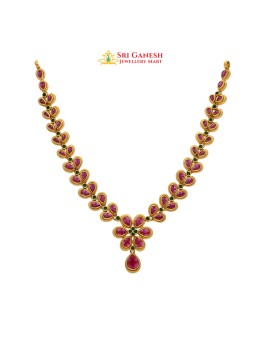 Vivha Short  Necklace