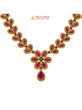 Vivha Short  Necklace