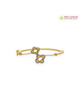 Vasudha Women's Bracelet