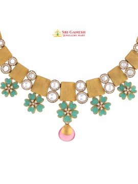 Darika Alma Necklace