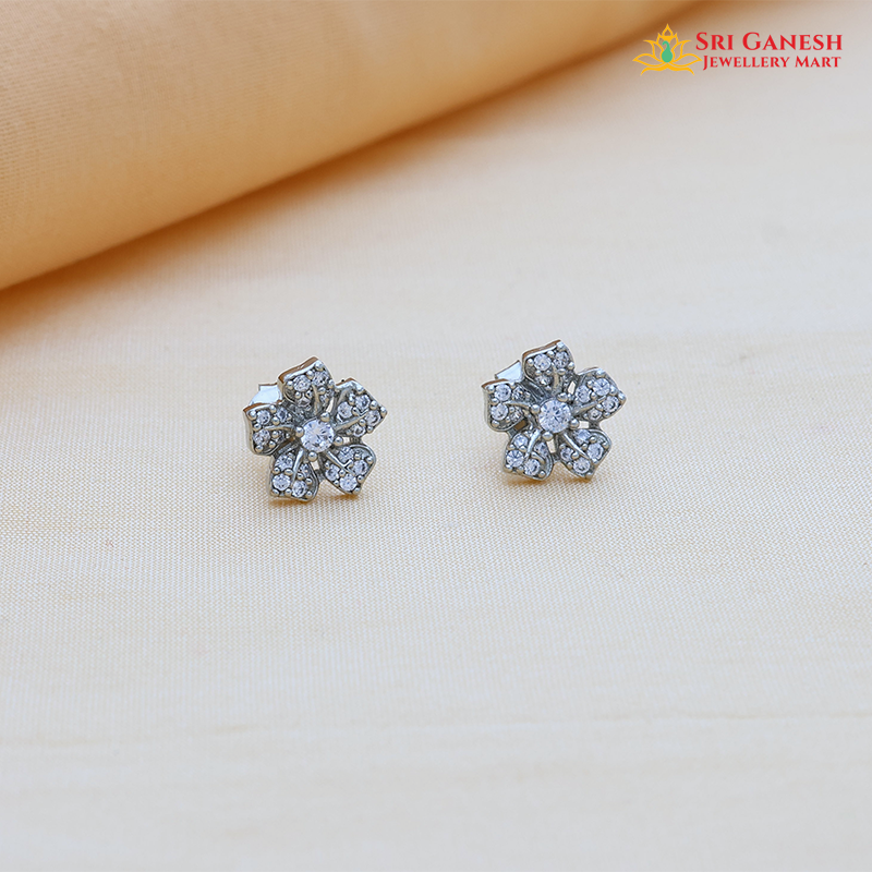 SILVER STUD 25