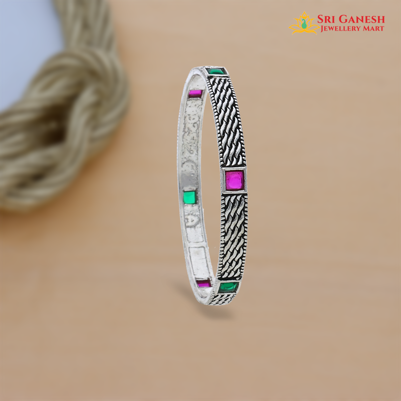 Pranav Single Bangle