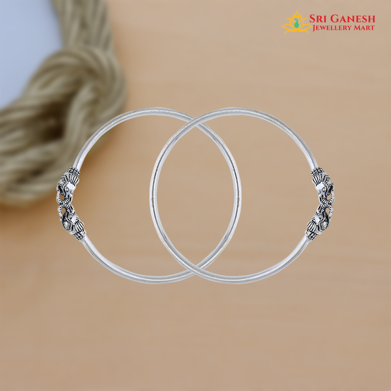 SILVER FINISH BANGLE 20