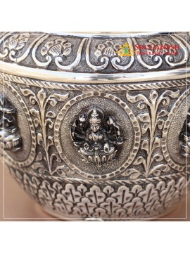 Varalakshmi Antique Kudam