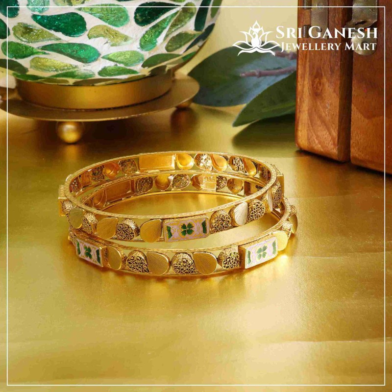 Alluring Pair Bangles