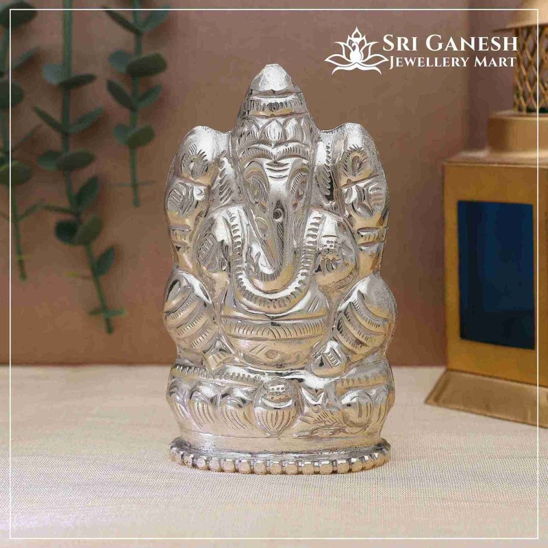 Guru Ganapathy Idol