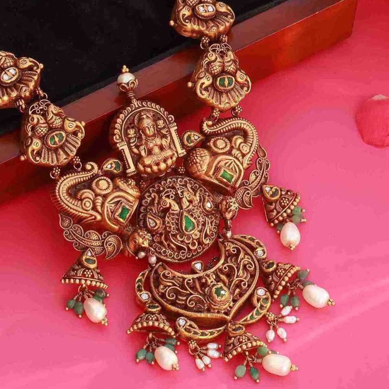 Avanthika Antique Necklace