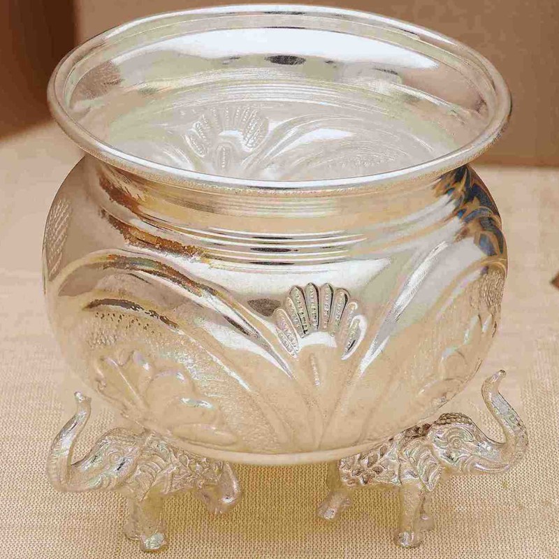 Avanthi Silver Fruit Bowl