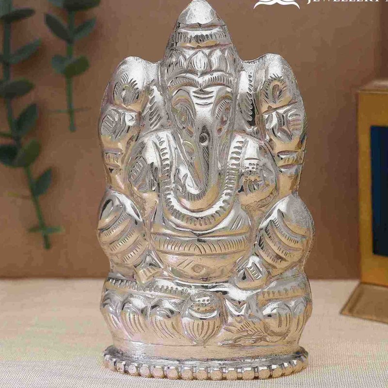 Guru Ganapathy Idol