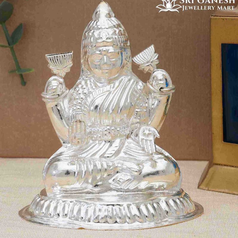 Vidhya Silver Idol