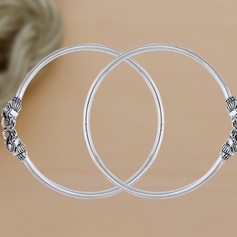 SILVER FINISH BANGLE 20