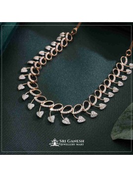 Leaf Diamond Necklace